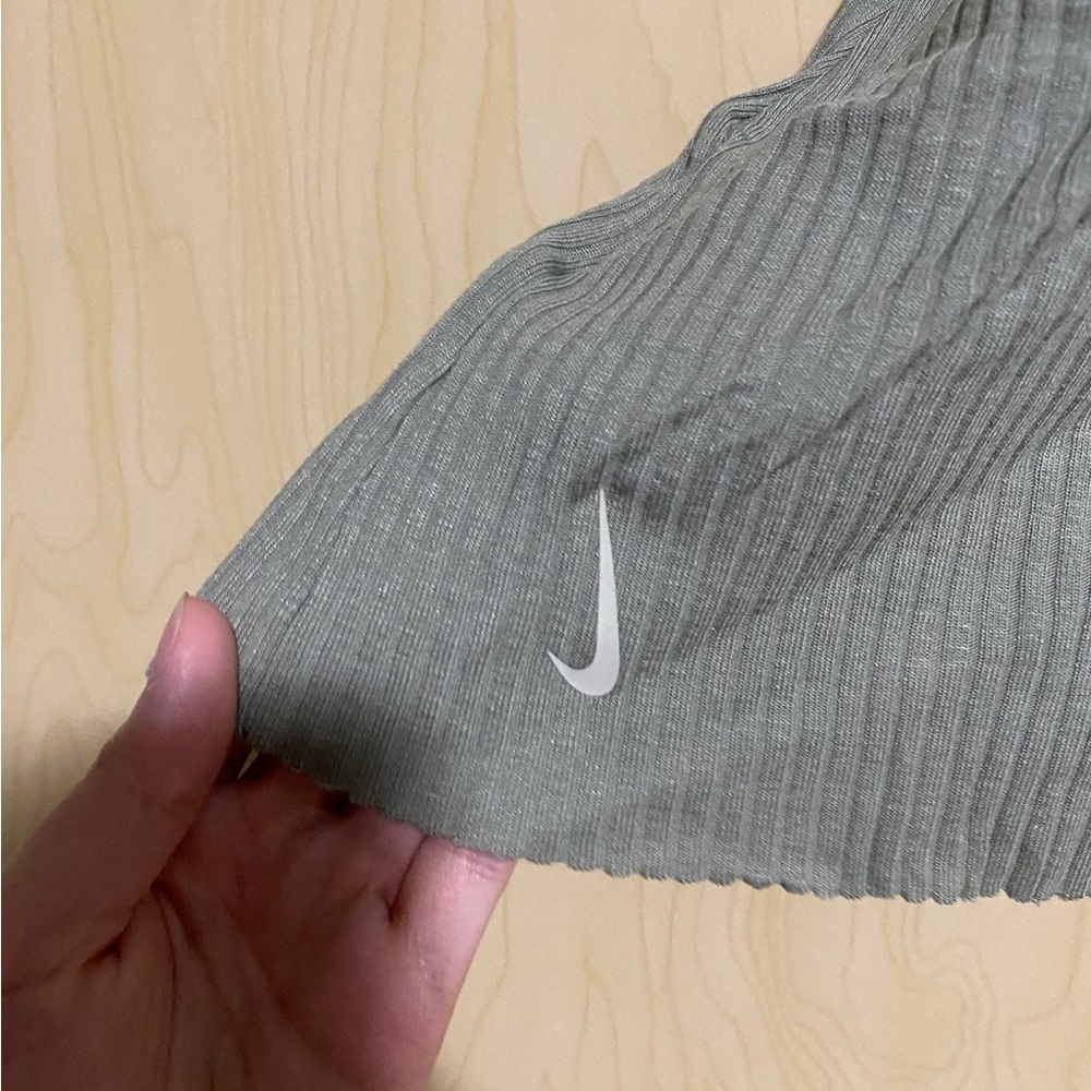 Nike Light Green Ribbed Active Tank - Picture 8 of 9